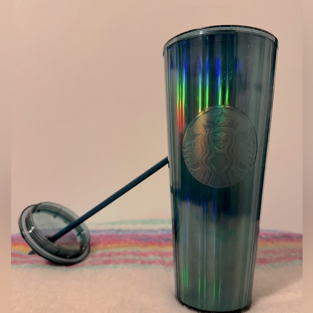 Starbucks fall 2022 ocean kaleidoscope dome 24 oz venti tumbler with straw
